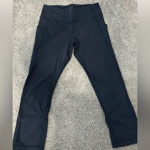 🍋 Lululemon Pace Rival Crop Tight Mid-Rise Sz 6 Navy Blue